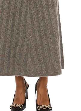 Jupe longue en tricot de couleur marron clair pour femme de la marque Vila Virelli.