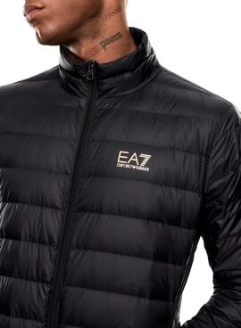 Doudoune Emporio Armani EA7 noire pour homme.