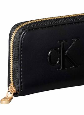 Portefeuille Calvin Klein Jeans Bold Ck noir pour femme.