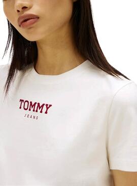 T-shirt Tommy Jeans Essential Logo blanc pour femme