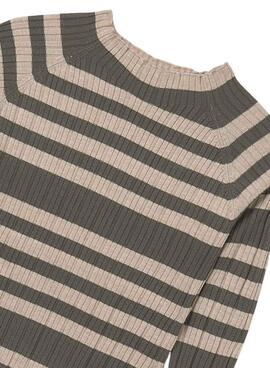 Maillot Mayoral beige et vert à col en V pour fille.