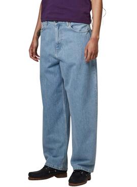 Jean Carhartt Brandon en denim clair pour femme.