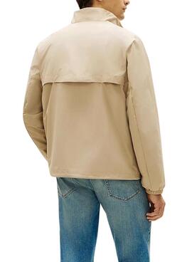 Veste Tommy Hilfiger Branded beige pour homme.