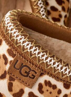 Mules UGG Tazz en estampado animal de leopardo para mujer.