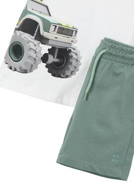 Ensemble vert pour garçon de la marque Mayoral.