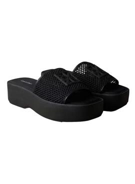 Sandales Calvin Klein tressées avec plateforme noire pour femme.