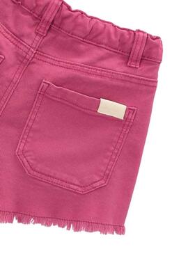 Shorts Mayoral en sarga fucsia pour fille.